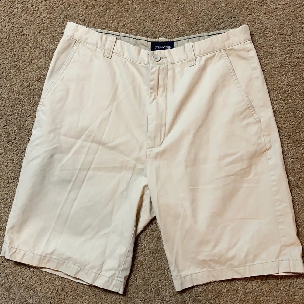 St. John’s Bay Bermuda shorts Sz 34 good condition